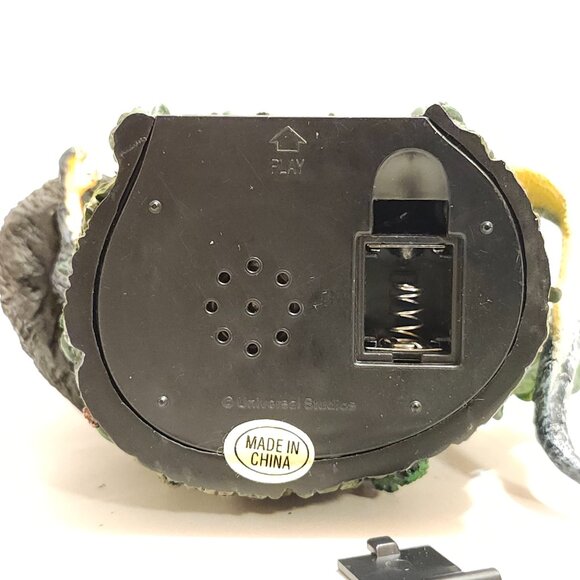 2006 Carlton Cards "Kong to the Rescue" Christmas ornament KING KONG ORNAMENT - Picture 5 of 12